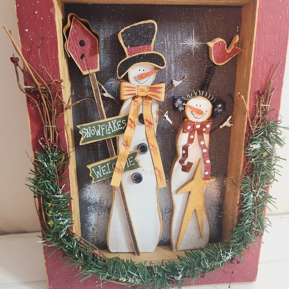 Snowman and Snowwoman Couple in Wood Frame Snowflakes Welcome - Picture 3 of 6